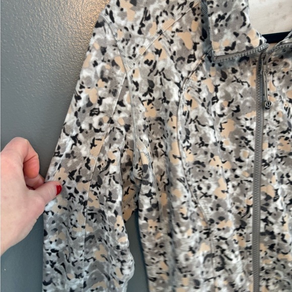 Lululemon Nice Asna Full Zip Track Jacket - Picture 8 of 10